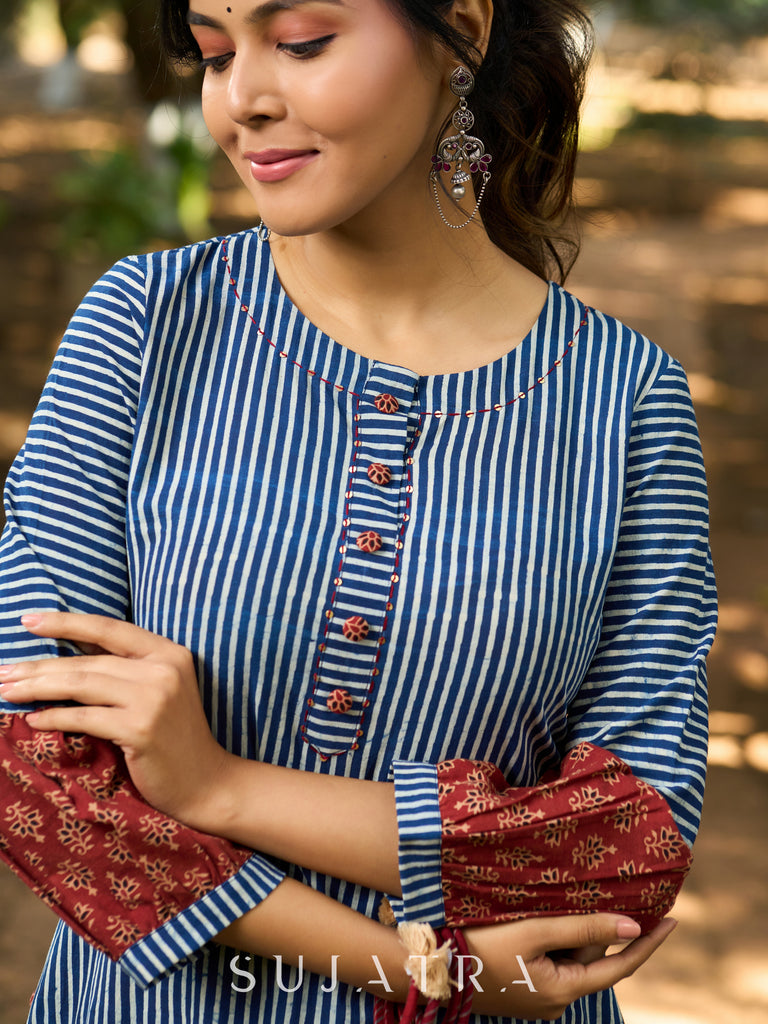 Chic Indigo Striped Kurta with Contrast Ajrakh Sleeves and Handcrafted Detailing on Neckline