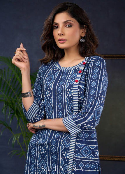 Stylish Indigo Cotton Combination Tunic For Effortless Charm.