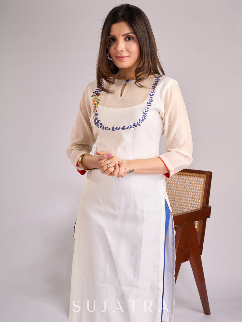 Elegant White Cotton Silk Kurta with Artisanal Hand-Painted Yoke