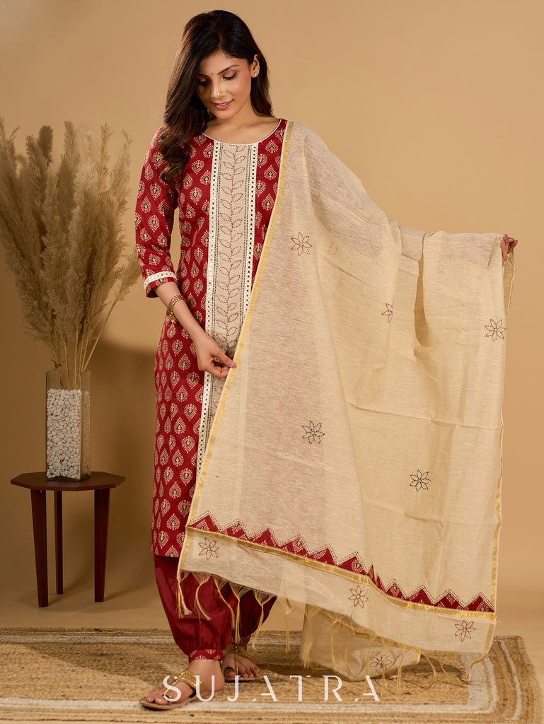 Scarlet Serenity Mirror Accent Kurta Set with Kantha Border and Dupatta