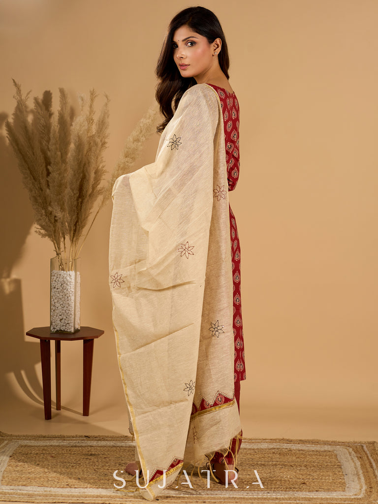 Scarlet Serenity Mirror Accent Kurta Set with Kantha Border and Dupatta