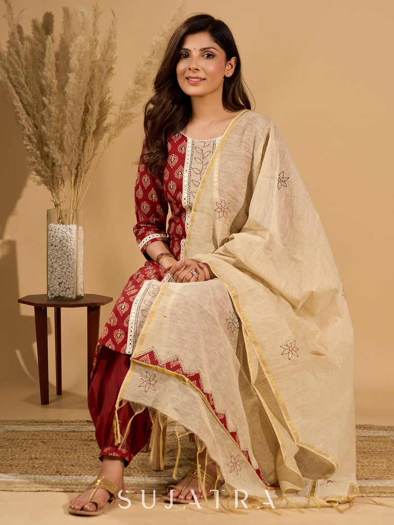 Scarlet Serenity Mirror Accent Kurta Set with Kantha Border and Dupatta