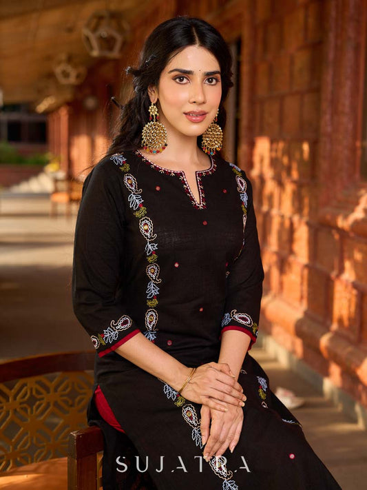 Classic Black Cotton Kurta with Intricate Paisley Embroidery