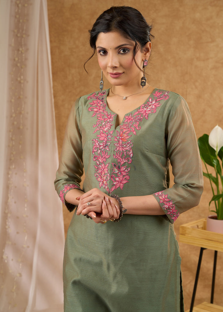 Elegant fern green Chanderi kurta with pant with intricate applique work Dupatta Optional