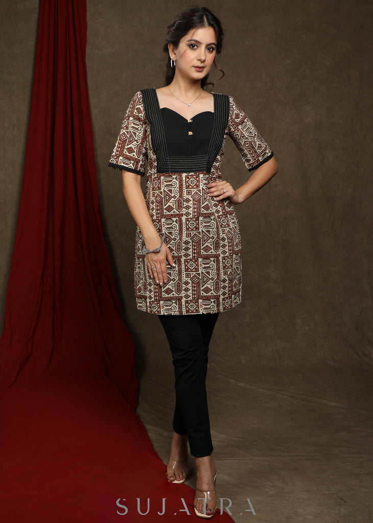 Trendy printed cotton Tunic with threadwork on black yoke