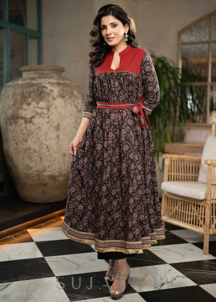 Elegant A Line Printed Kurta With Gold Detailing & Lace Work On Hemline - Pant Optional