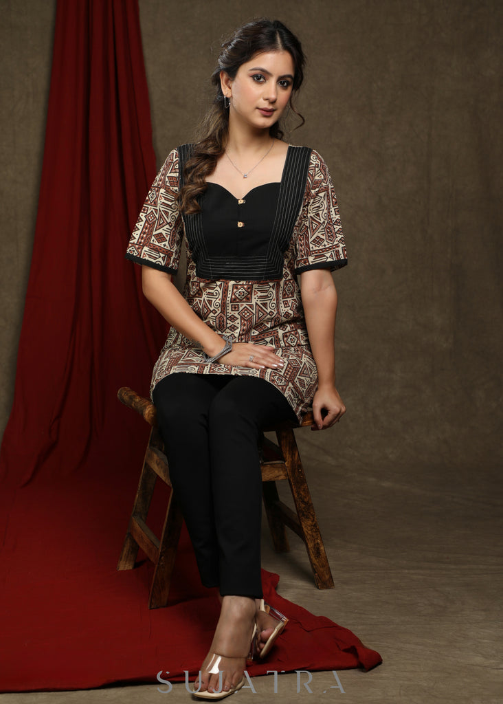 Trendy printed cotton Tunic with threadwork on black yoke