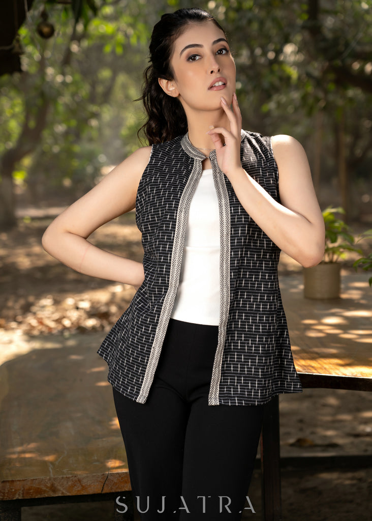 Elegant black cotton ikat sleeveless jacket with mandarin collar