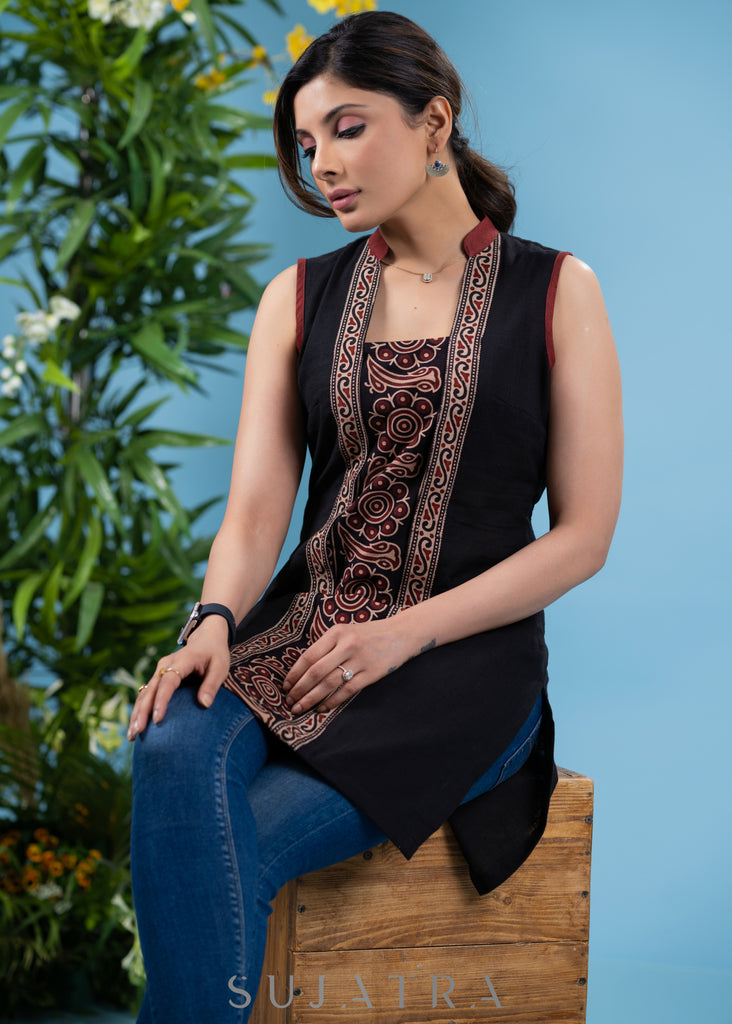 Elegant black cotton sleeveless tunic with ajrakh combination