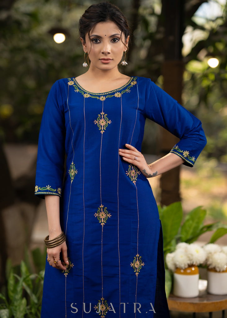 Blue Cotton silk embroidered kurta and Pant - Green Net Dupatta Optional
