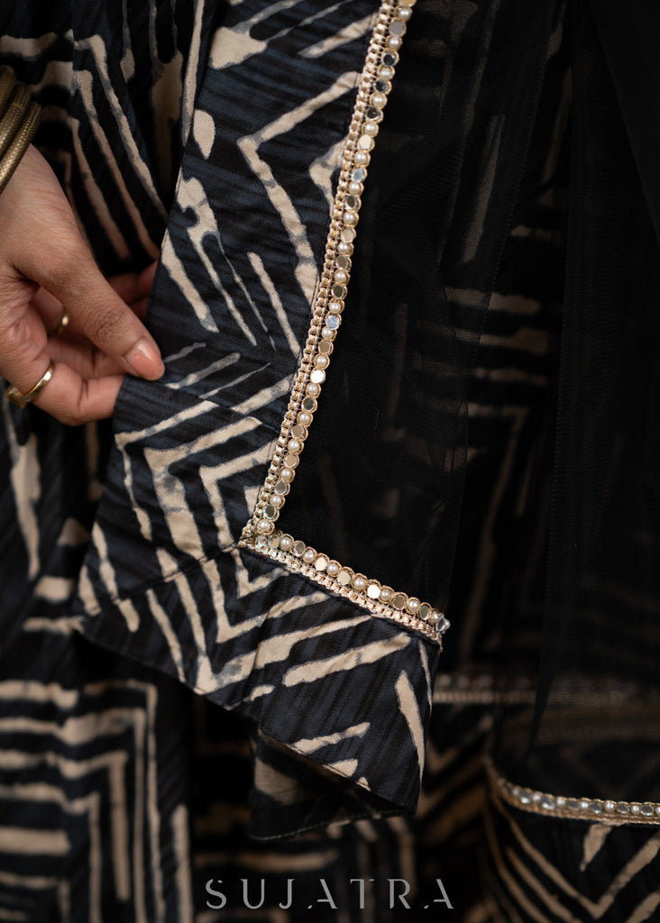 Hand embroidered Rayon printed empire line kurta with pant - Net Dupatta Optional