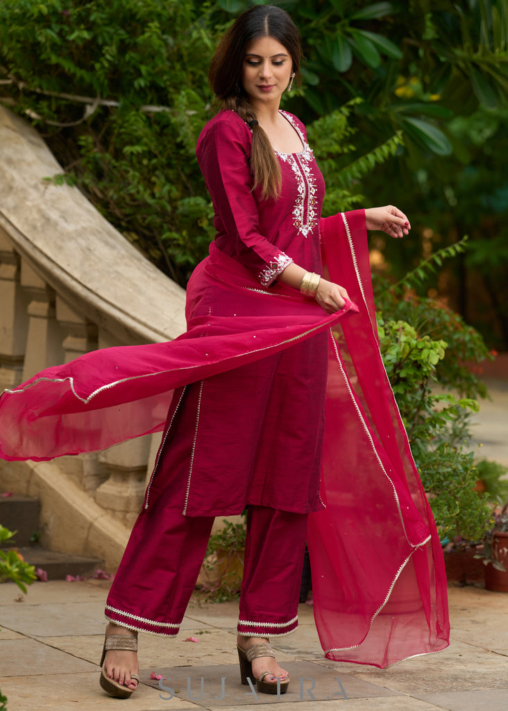 Magenta hand-embroidered silk blend kurta with matching pants - Dupatta Optional