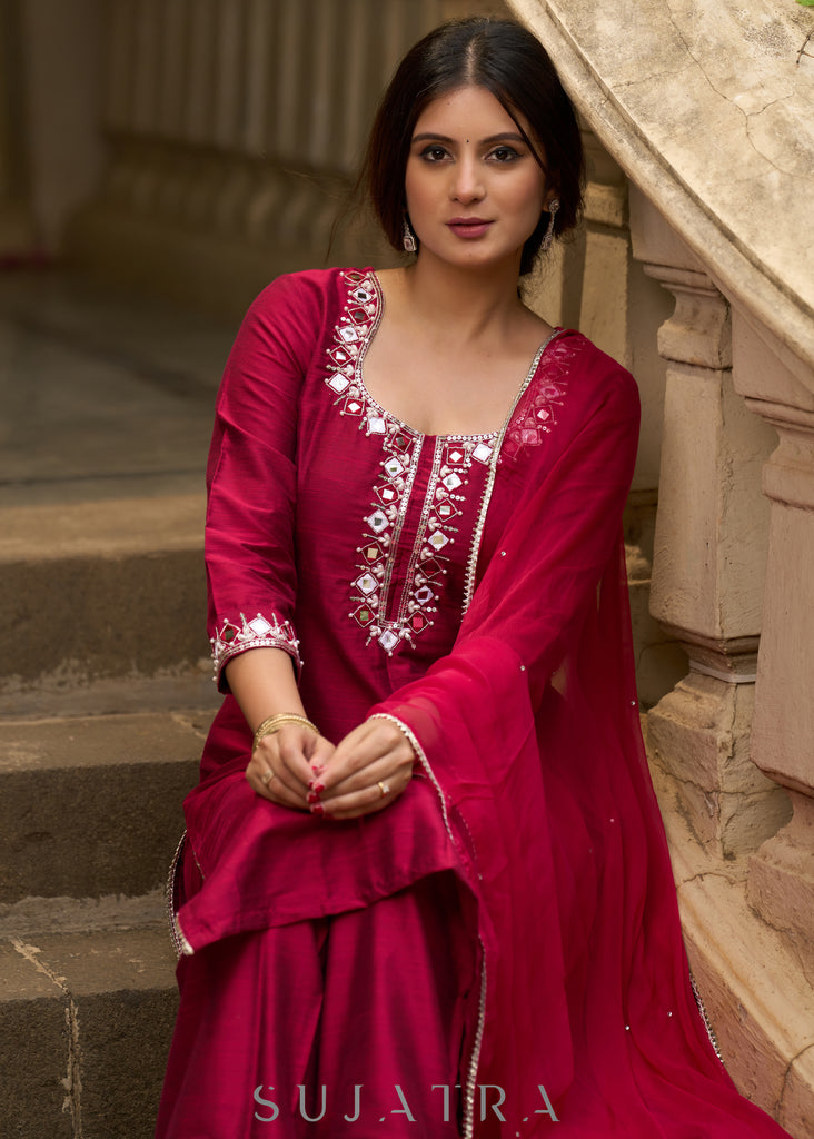 Magenta hand-embroidered silk blend kurta with matching pants - Dupatta Optional