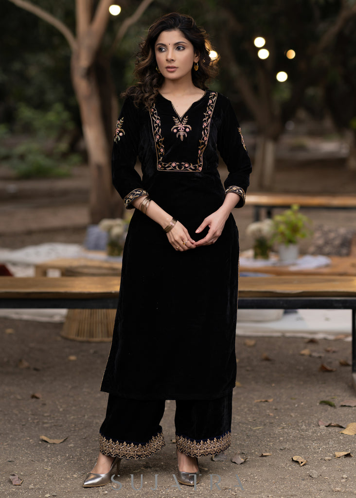 Black hand embroidered velvet kurta with pant - Dupatta Optional