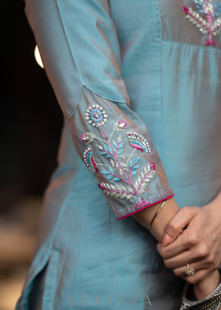 Hand embroidered dual shaded firozi chanderi kurta with pant-Pink georgette dupatta optional