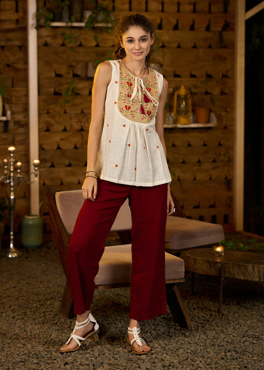 Sleeveless white & beige cotton embroidered top