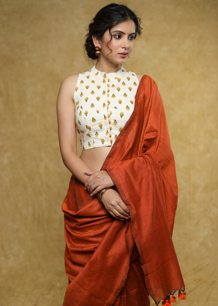 Smart cream block-printed Cotton sleeveless printed blouse with Mandarin collar