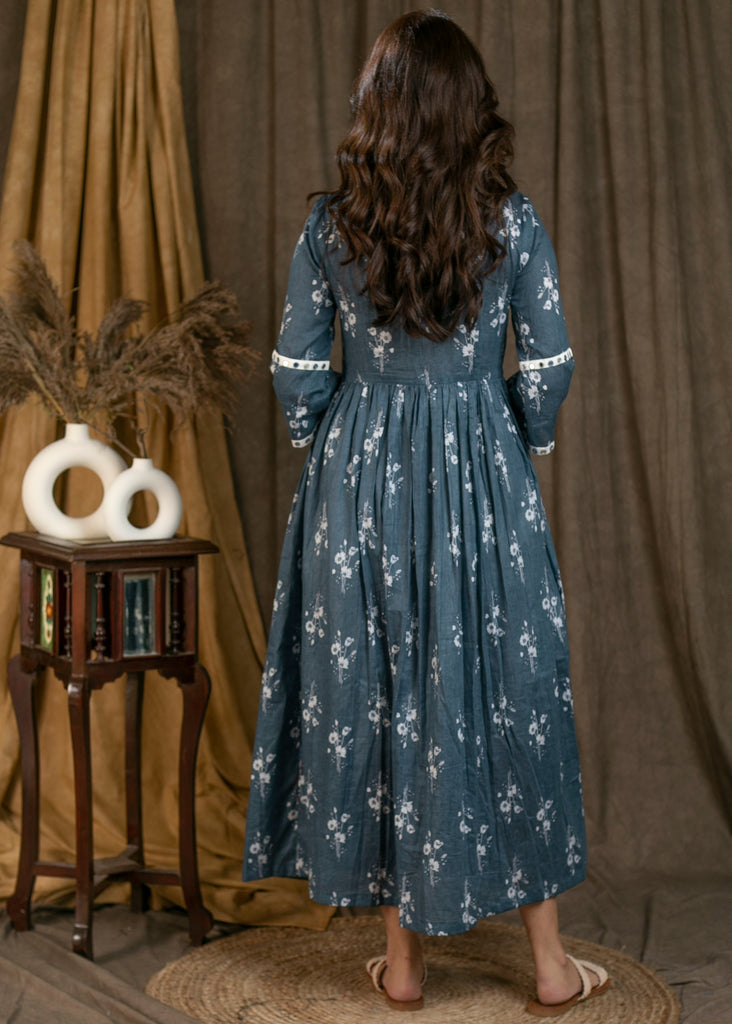 Exclusive grey floral print gown with attached jacket