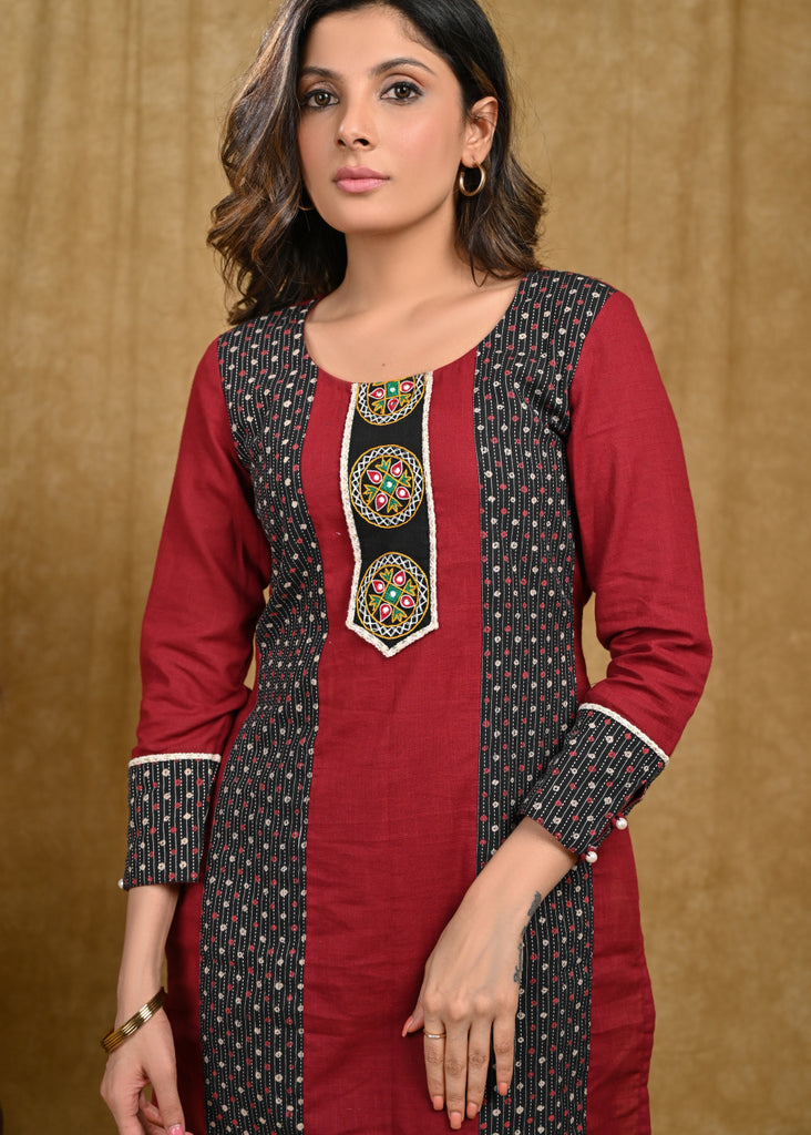 Simple And Elegant Cotton Tunic with handmade Kutch Mirror Work on Yoke