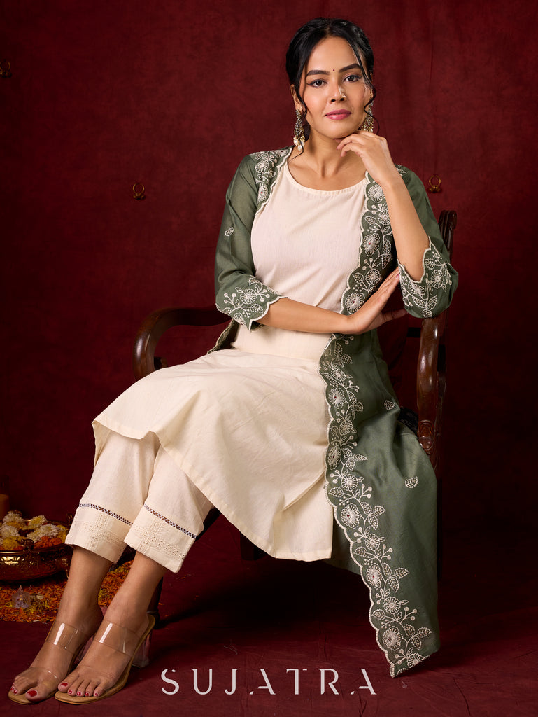 “Stylish cotton sleeveless kurta with pant n jacket optional