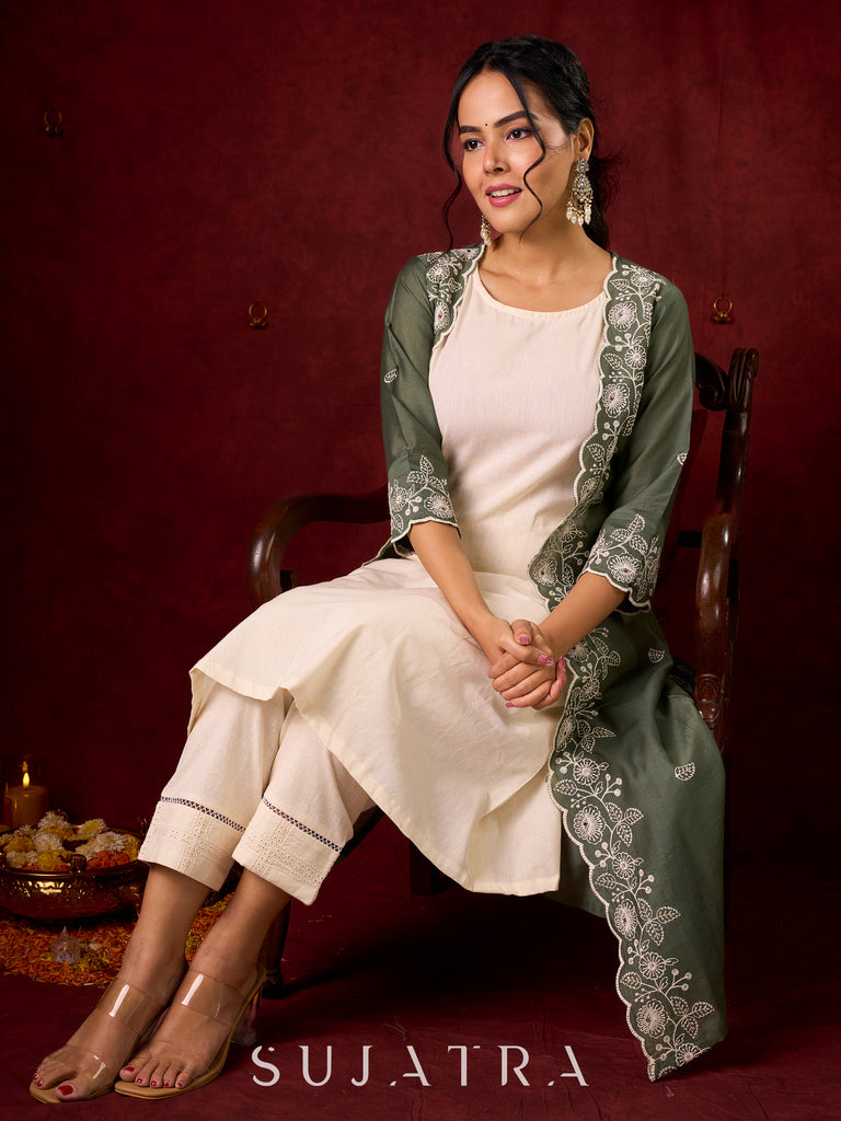 “Stylish cotton sleeveless kurta with pant n jacket optional