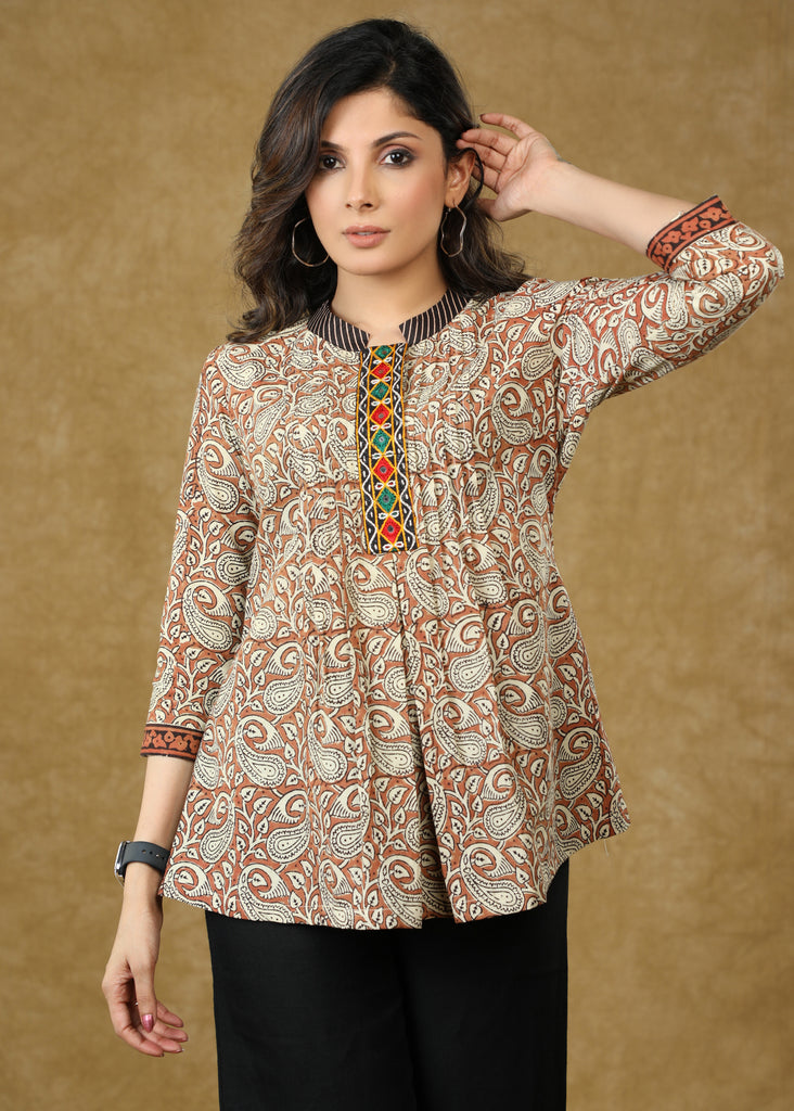 Offwhite Block Printed Mirrorwork Pleated Top