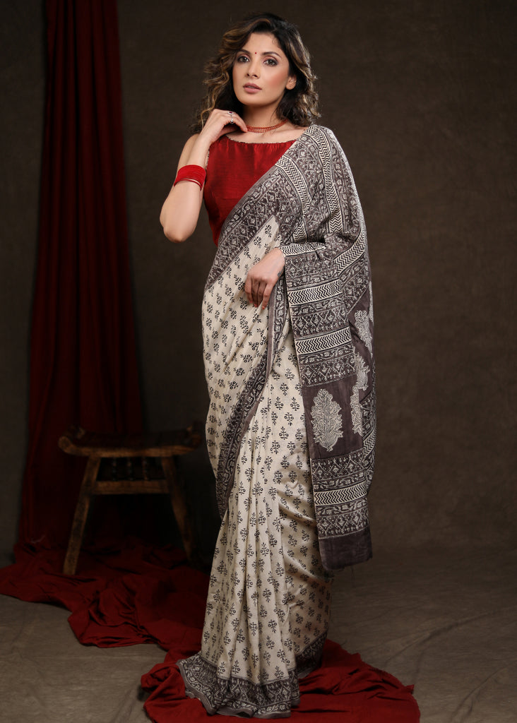 Beautiful Cream & Grey Fakira Print Modal Saree