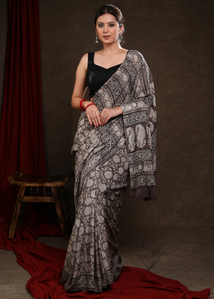 Elegant Fakira Print Cream & Slate Grey Modal Saree