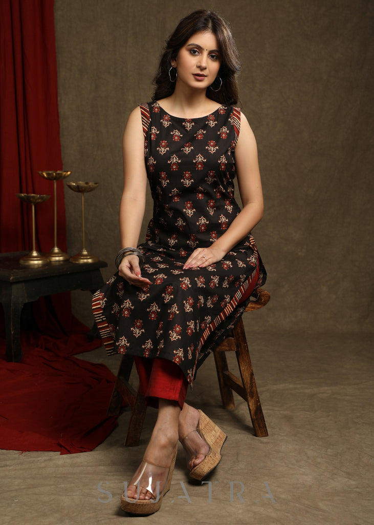 Trendy Black Floral Printed Sleeveless Kurta - Pant Optional