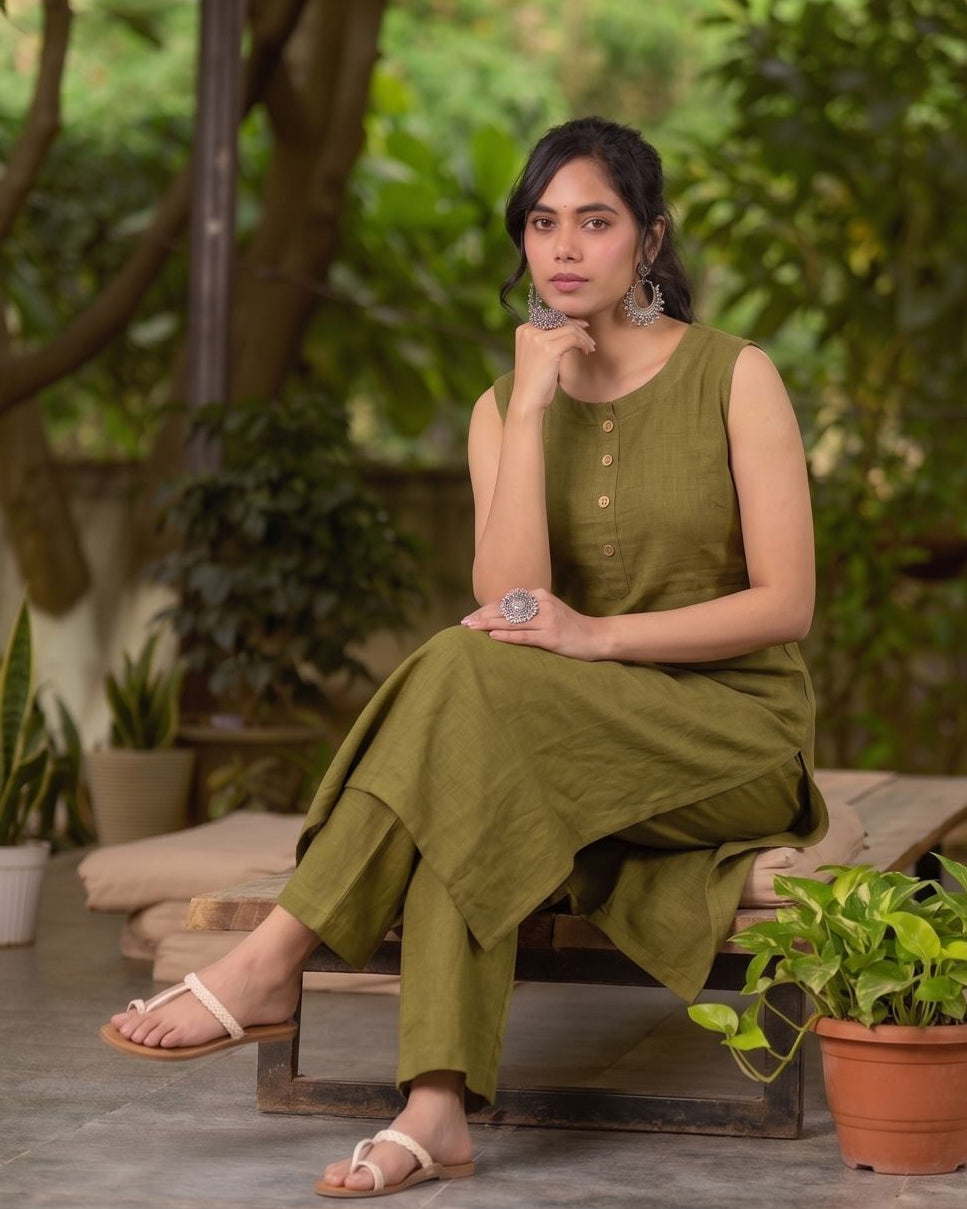Elegant Olive Green Cotton Kurta with Halter Neck & Button Embellishments