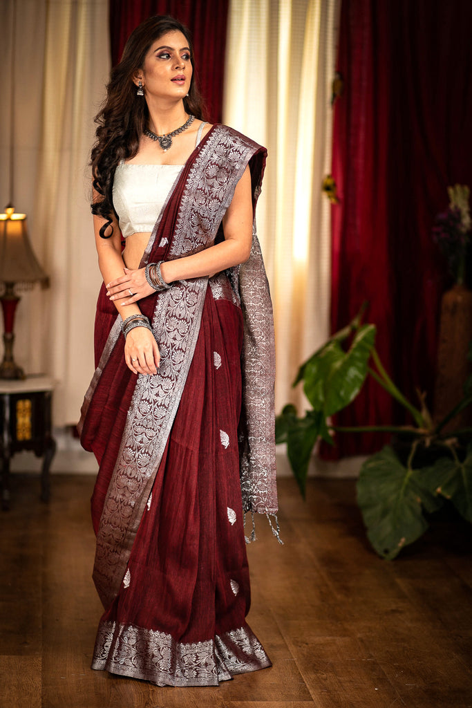 Exclusive handwoven Jamdani designer linen saree