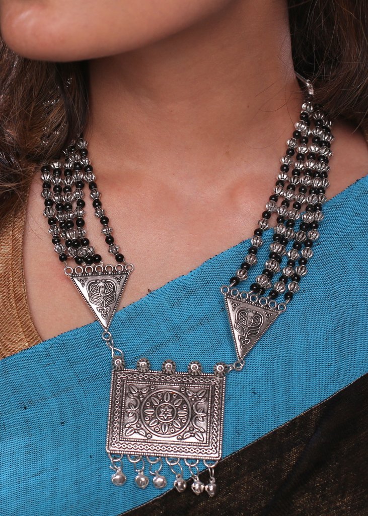 Exclusive german silver heavy neckpiece - Sujatra