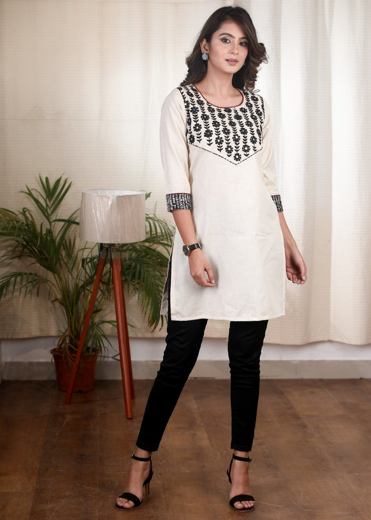Mirror embroidered off-white cotton flex tunic