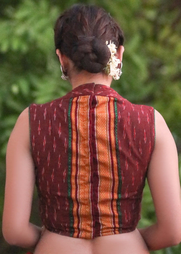 Classy Ikat Blouse Highlighted with Khun Border on the Back