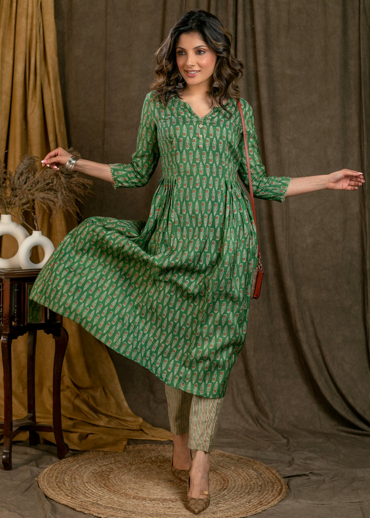Forest Green Flowy Kurta with Side Pleats & Matching Pants - Dupatta Optional