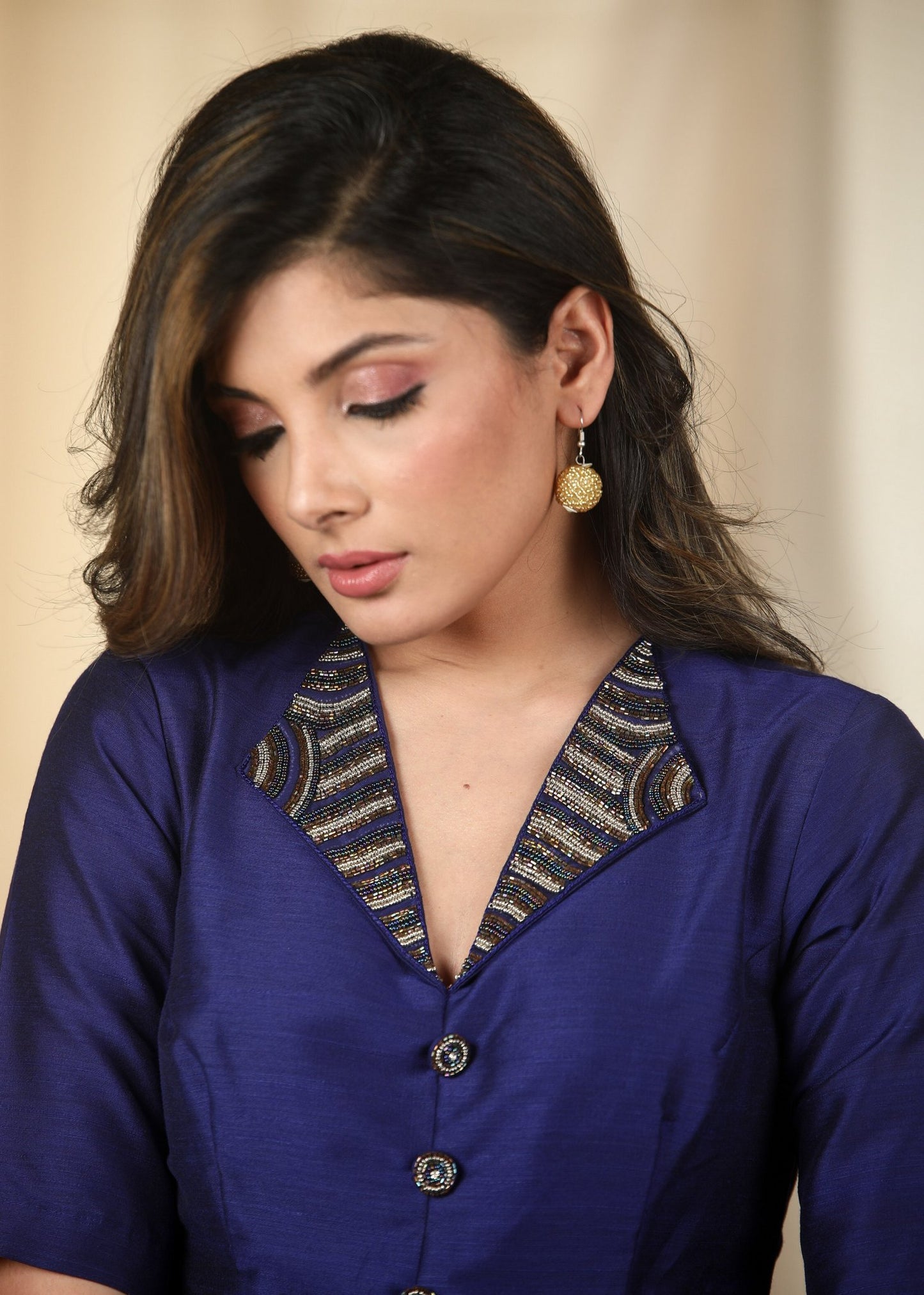 Blue cotton silk dress with exclusively embellished collar