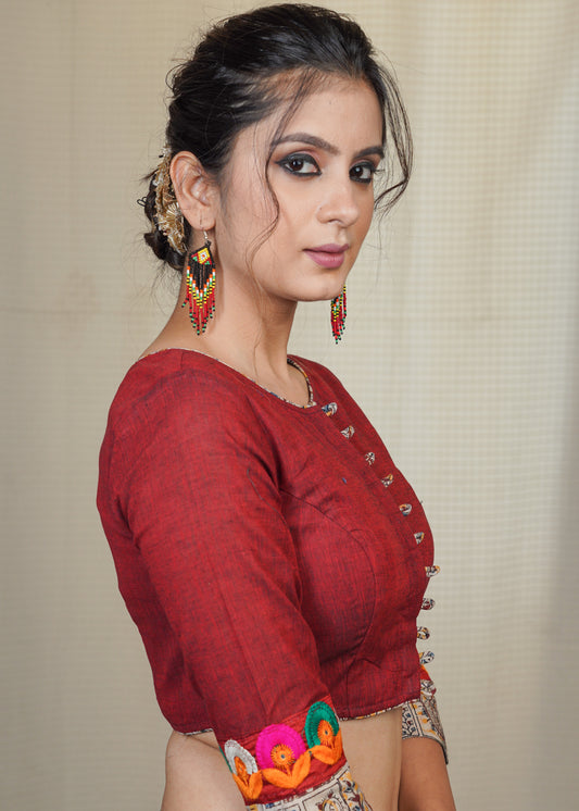 Maroon Cotton Handloom Blouse with Kalamkari and embroidered lace at the sleeves .Lining given