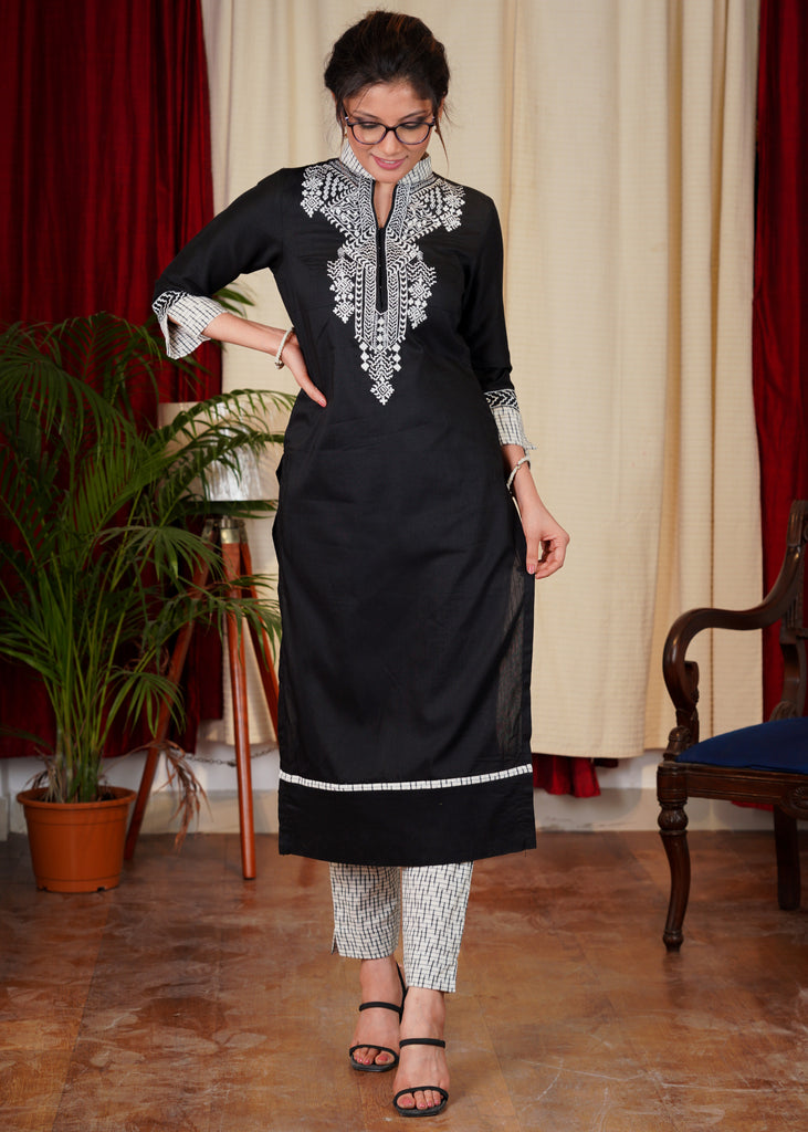 Graceful Black & White Ikat Combination Kurta, Pant , Dupatta Set - 3 Pc