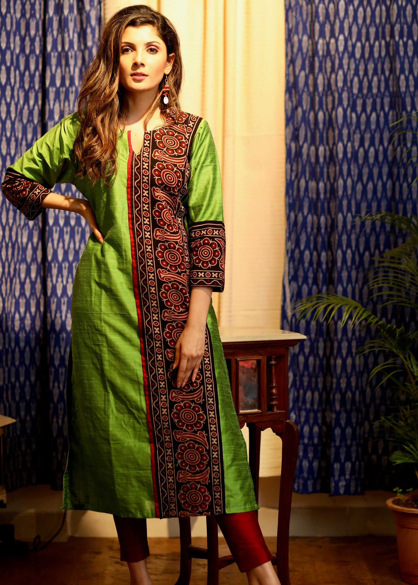 Straight Cut Cotton Silk Kurta with Ajrakh detail