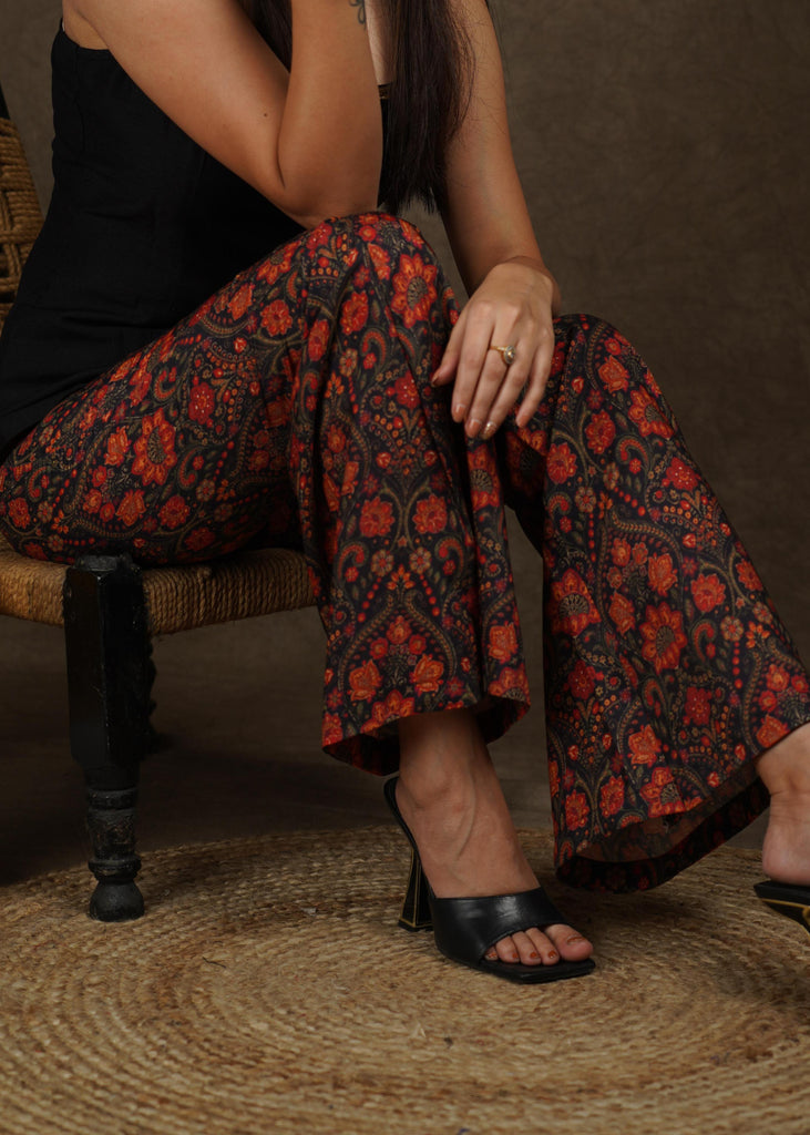 Classy floral print bootcut Pant