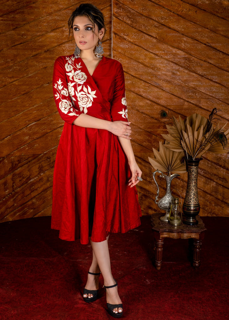 Maroon cotton silk dress with exclusive embroidered motifs.