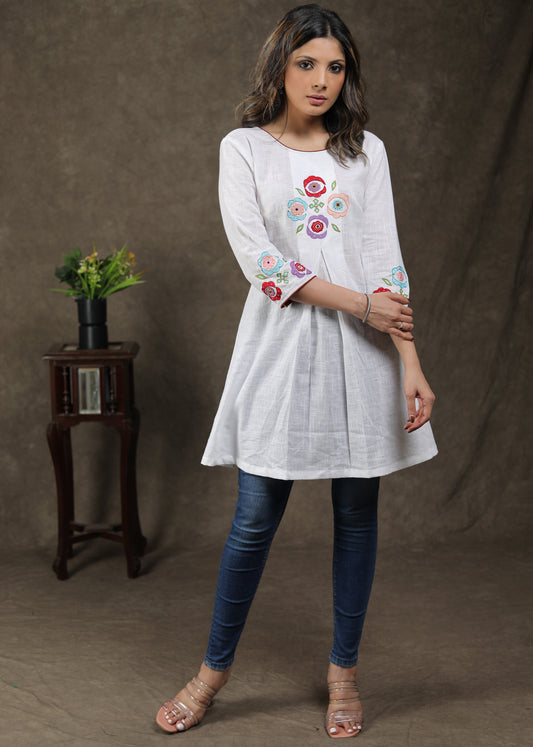 Classic White Cotton Pleated Tunic With Contrast Embroidery Work On Yoke And Sleeves