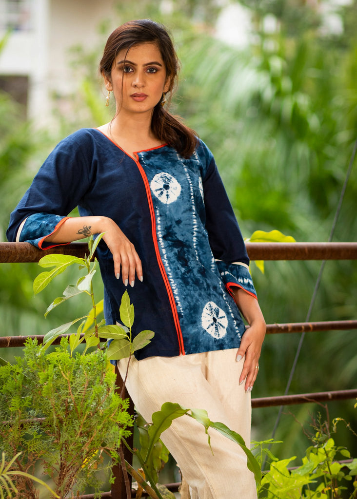 Exclusive blue cotton top with Shibori combination