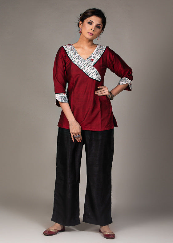 Maroon cotton silk mantra print collar top