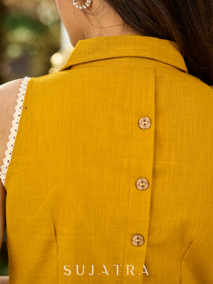 Stylish Mustard Cotton Sleeveless Shift Dress with Reversible Collar and Crochet Lace Accents