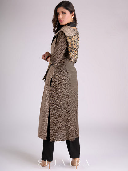Bold Ajrakh Zigzag V-Neck Kurta with Black Kalamkari in Sleeves & Contrast Black Piping