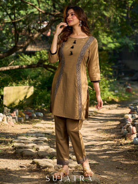 Minimal Sand Beige short kurta with a striking black Ajrakh border.