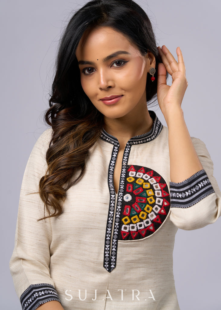 Elegant Off White Cotton Tunic Adorned with Kutch Mirror Work