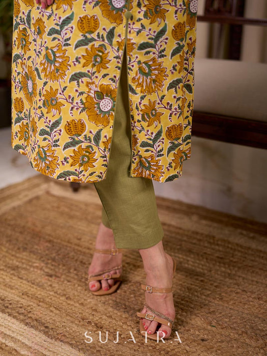 Muted Olive Green Solid Cotton Pencil Pant