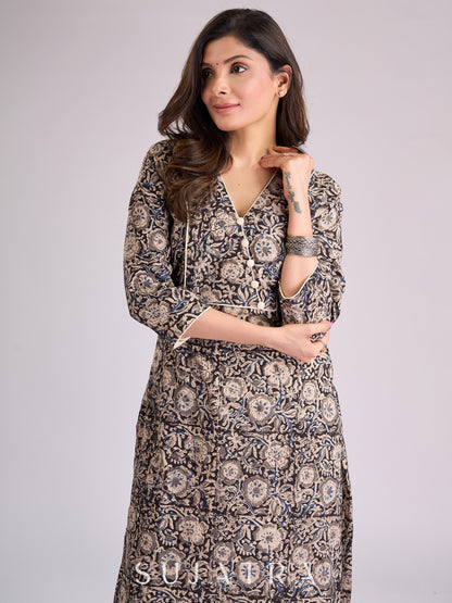 Elegant Black Kalamkari Cotton Kurta with Off-White Piping Accents